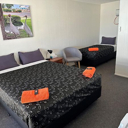 Winton Outback Motel Buitenkant foto