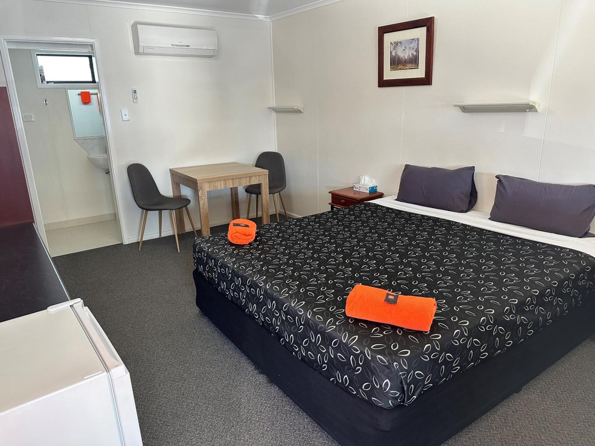 Winton Outback Motel Buitenkant foto